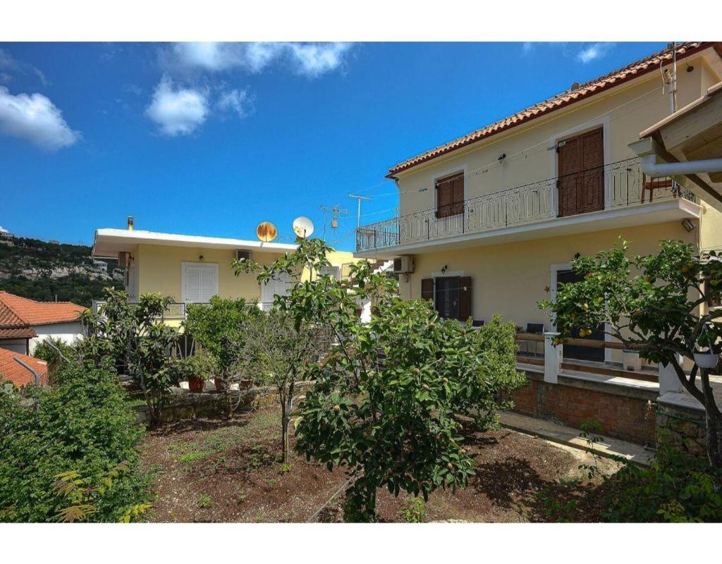 Captain Spiros Casa Bella Trio — 4-Star Luxury Hotel in Gaios, Greece