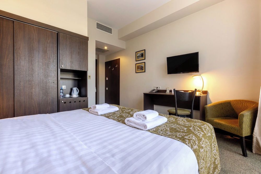 Citrus Hotel