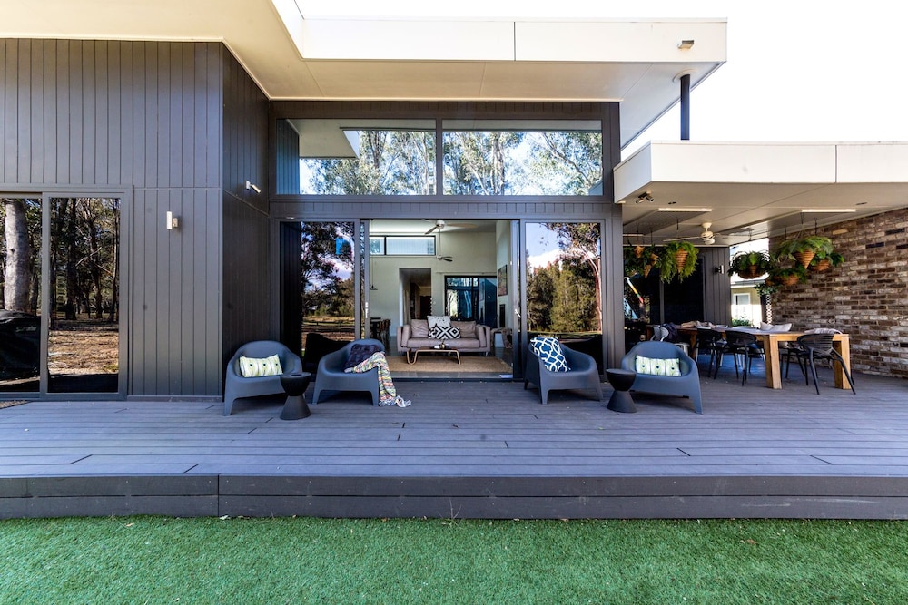 Dogwood in Pokolbin, Australia