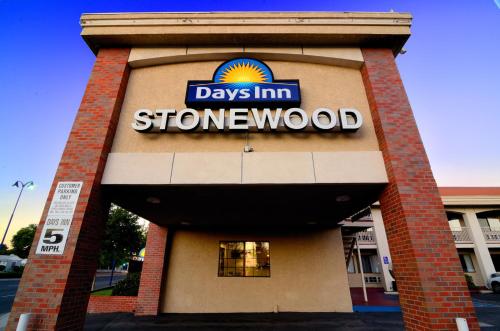 Days Inn by Wyndham Downey - photo 15