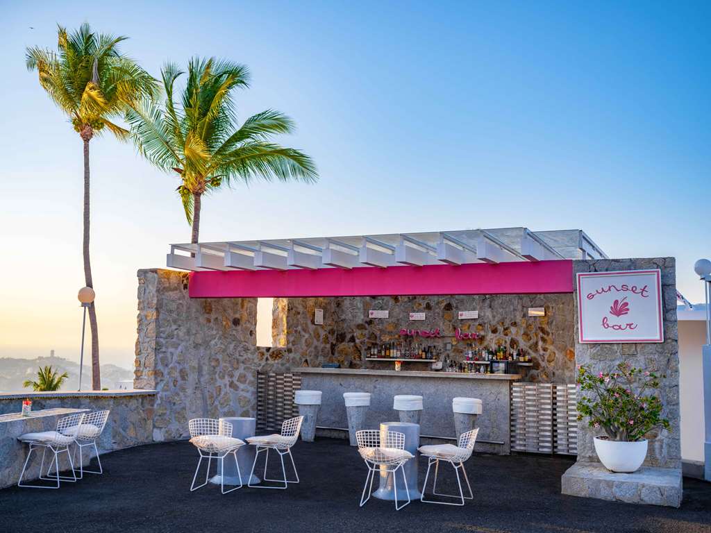 Las Brisas Acapulco Sunset Bar