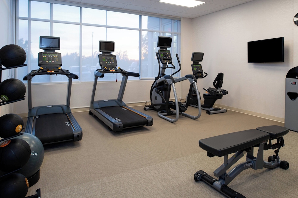 Springhill Suites Kansas City Northeast - photo 35