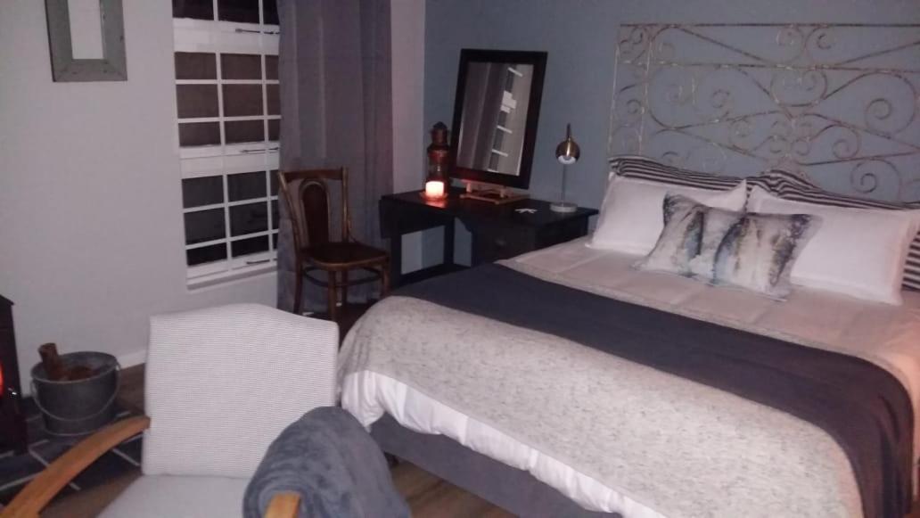 Wavey Beach Room — 4-Star Luxury Hotel in Cape Town, South Africa