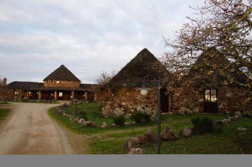 Villaggio Antichi Ovili pet-friendly hotel Orroli