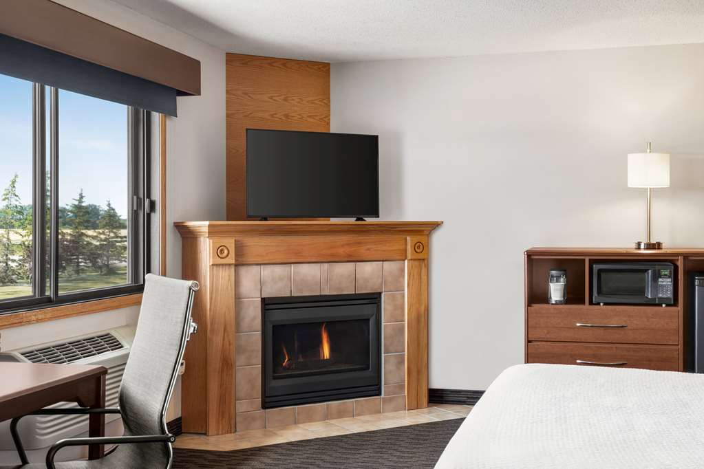 AmericInn by Wyndham Baudette - photo 51