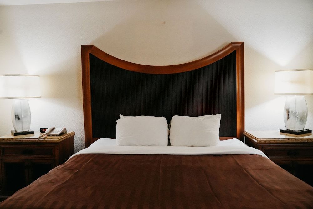 Hotel Bluestone — Eloy — photo 4