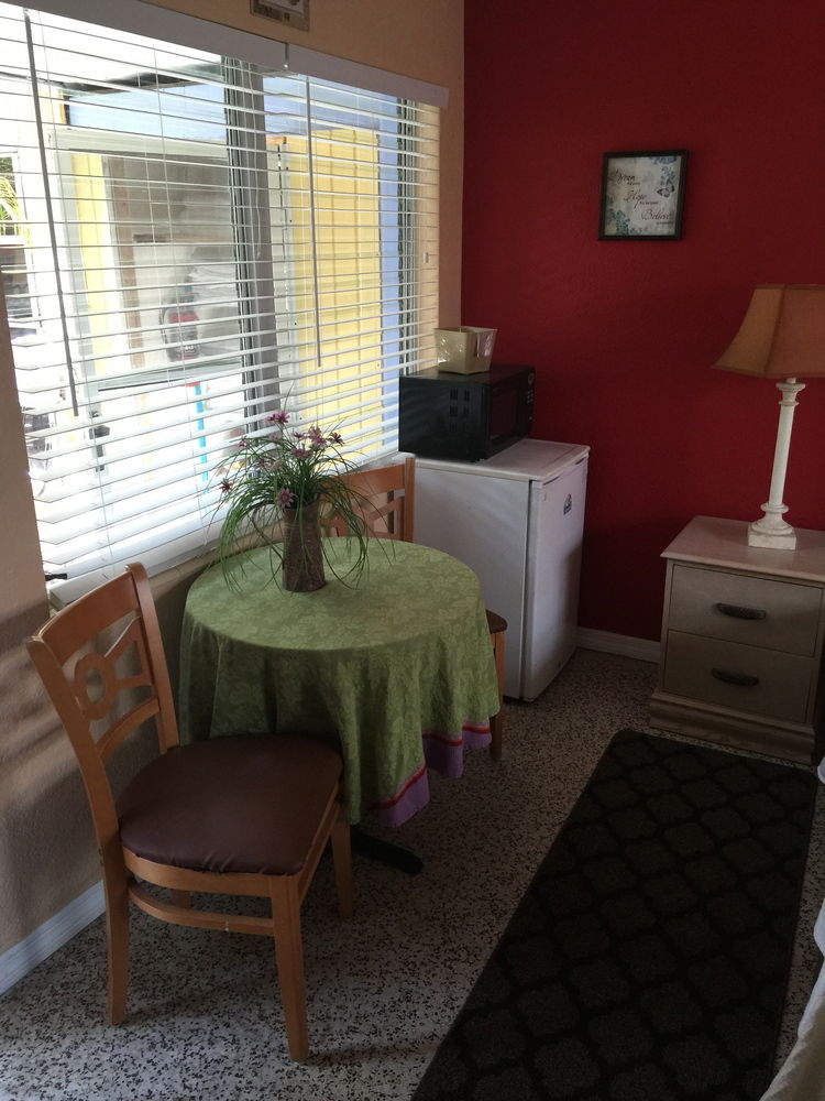 Amber Tides Motel - photo 16