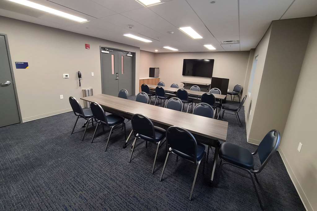 Microtel Inn & Suites by Wyndham Milford - photo 19