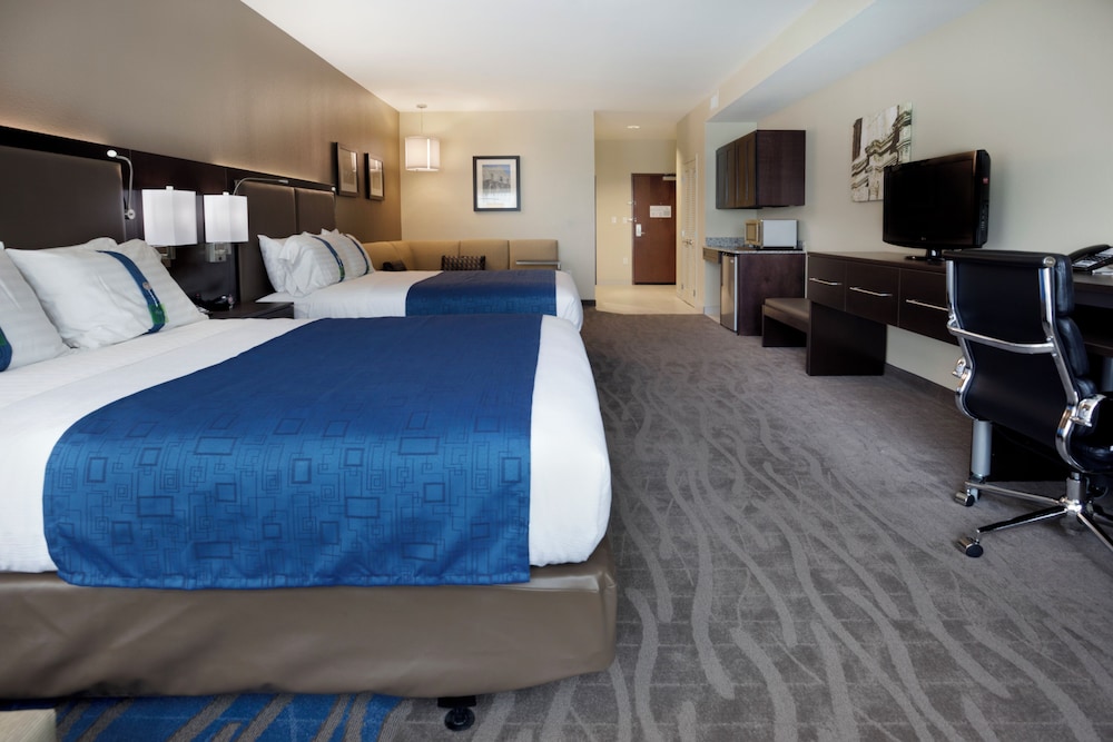 Holiday Inn & Suites San Antonio Northwest by IHG - photo 9