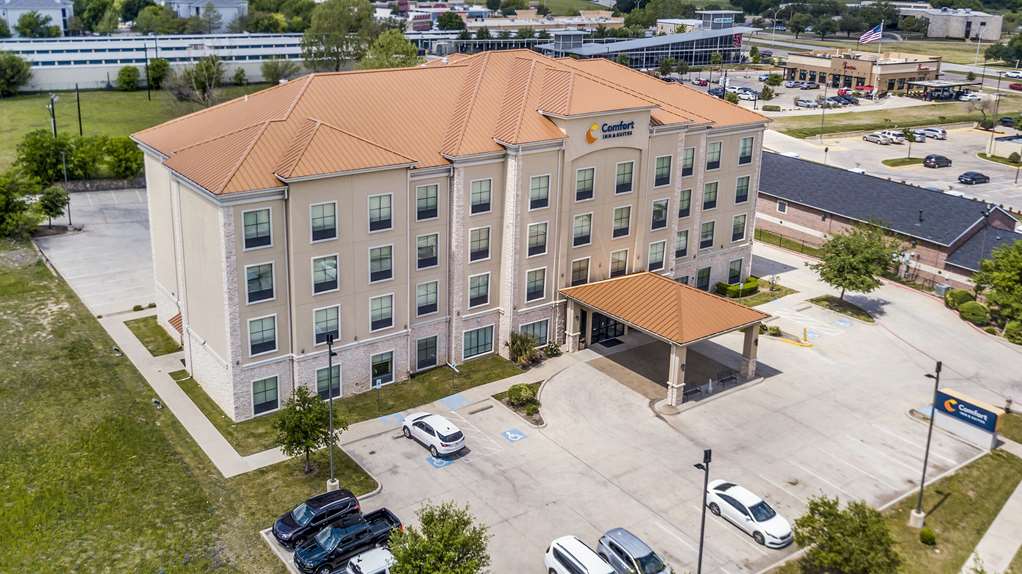 Comfort Inn & Suites Fort Worth Fossil Creek - photo 3