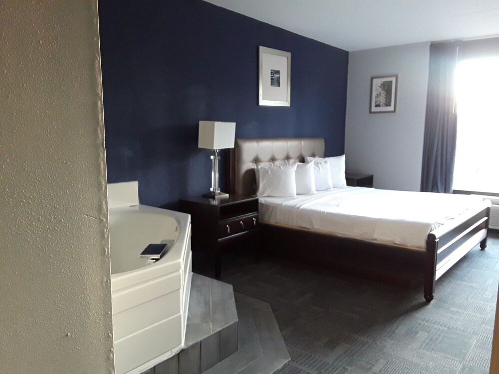 The Metropolitan Hotel - photo 40