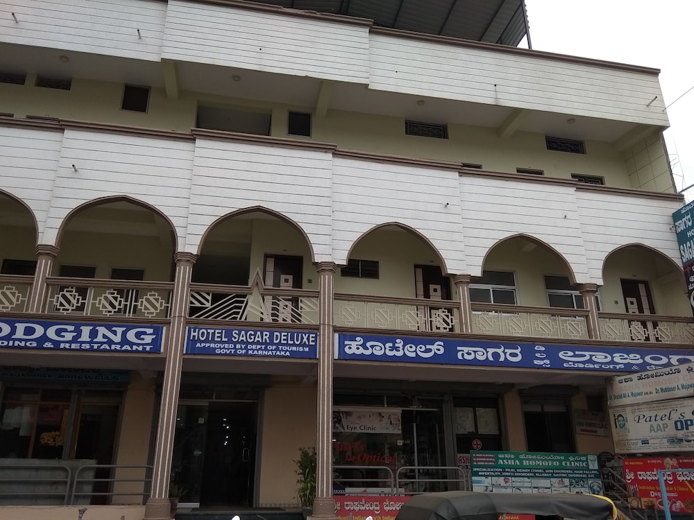 Iroomz Sagar Deluxe in Bijapur, India