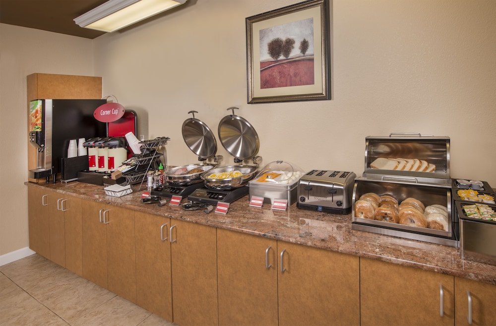 Towneplace Suites by Marriott Clinton at Joint Base Andrews - photo 27