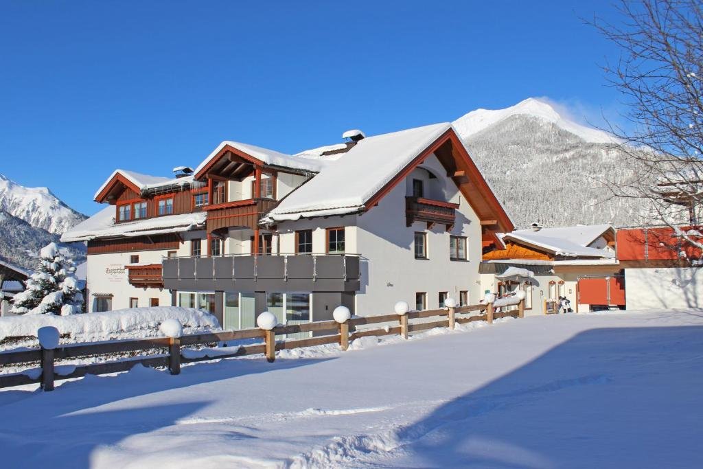Appartementhotel Zugspitzhof in Ehrwald, Austria