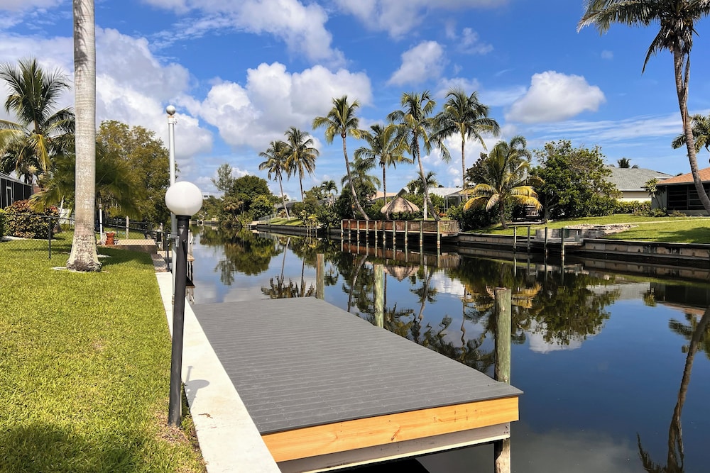 Lanai and Pool Waterfront Cape Coral Home — 4-Star Luxury Hotel in Cape Coral, United States