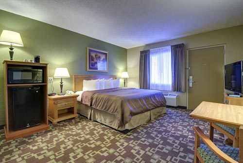 Boarders Inn & Suites in Kearney, United States