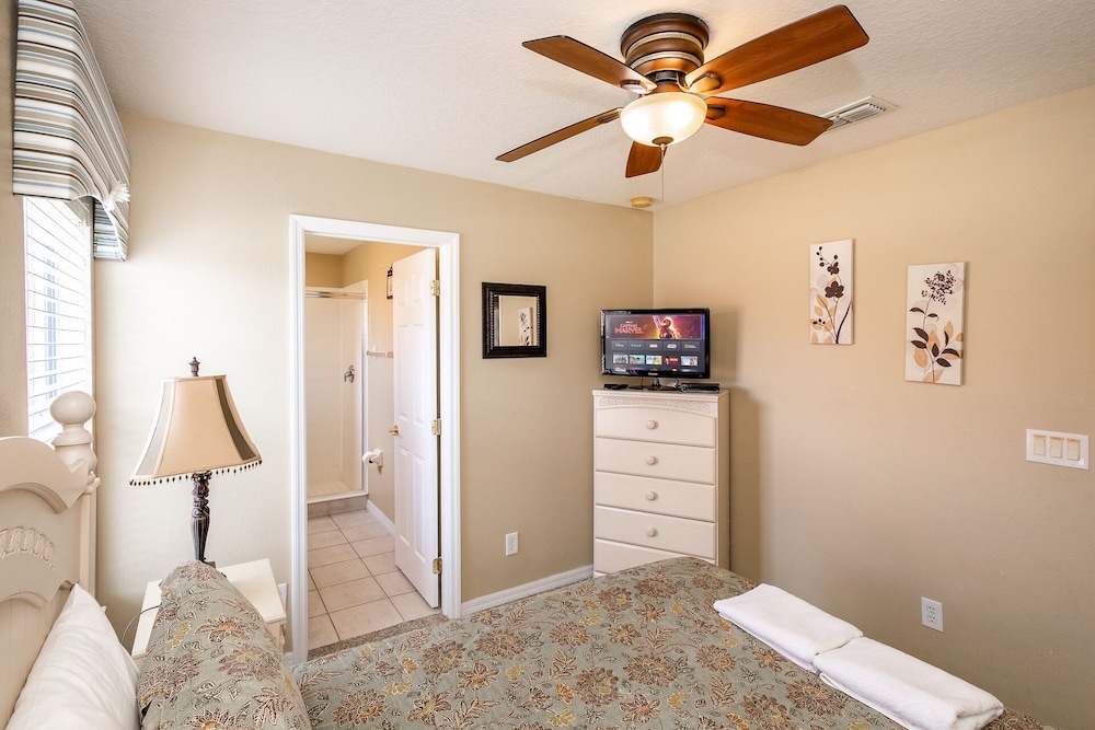 Magnificent Modern Dream Resort 20 Minutes From Disney 470 - photo 44