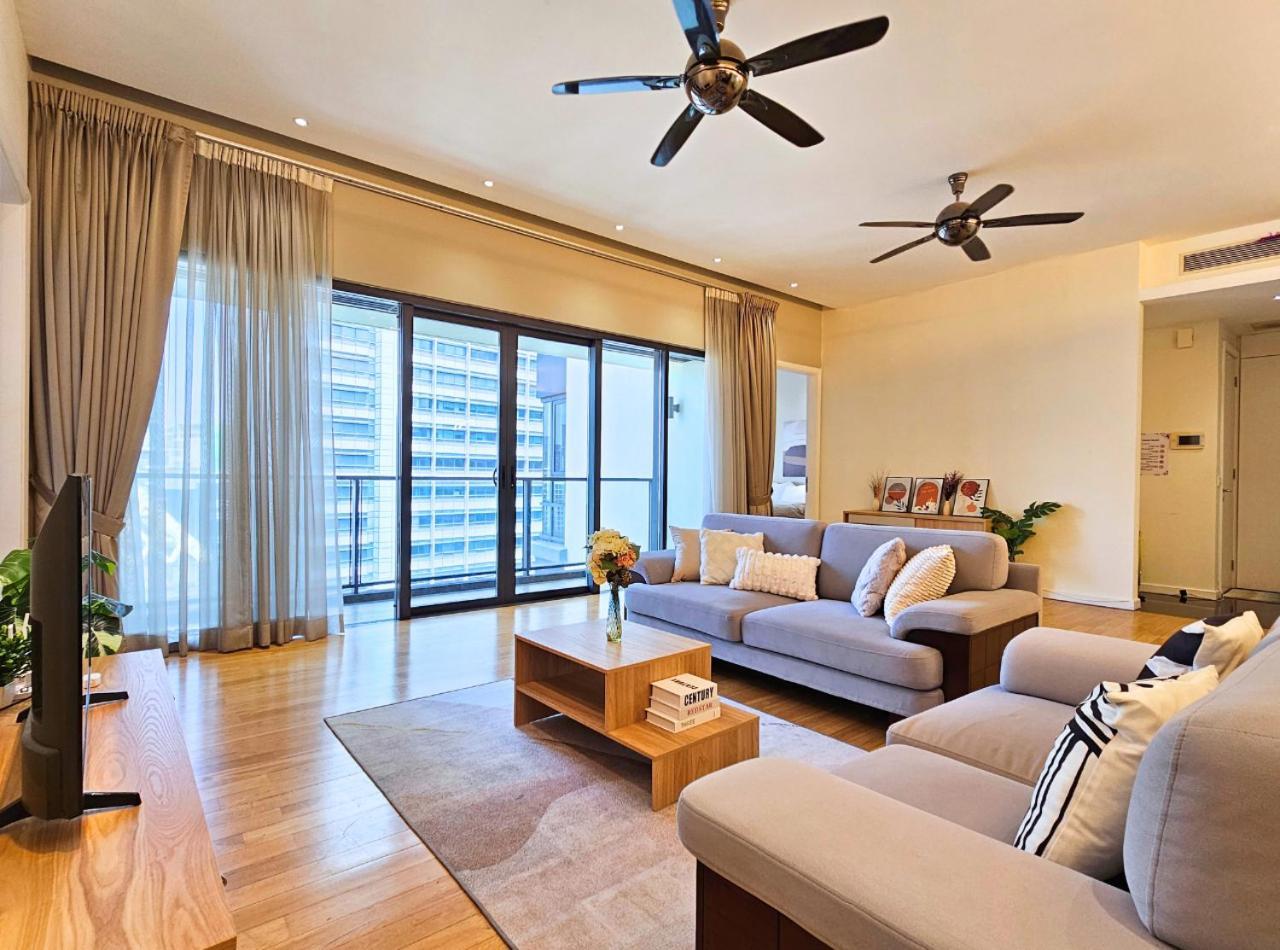 St Mary KLCC Luxury 3BR High End Residence 7min Walk to Pavilion and Bukit Bintang by Cloud Host — 4-Star Luxury Hotel in Kuala Lumpur, Malaysia