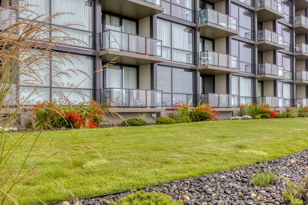 Sand & Sea Resort Condominiums - photo 973