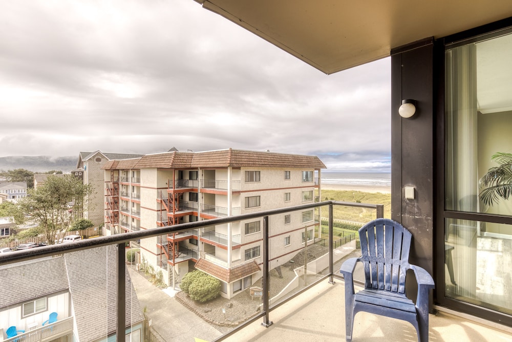Sand & Sea Resort Condominiums - photo 742