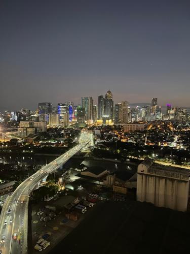 Near Bgc Makati Ortigas 1br Wi Fi Netflix Balcony in Pasig City, Philippines