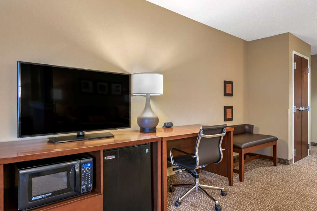 Comfort Inn PA Turnpike 1 81 - photo 21