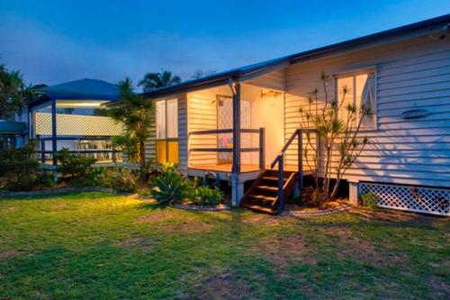 Sandy Feet Cottage — 4-Star Luxury Hotel in Bargara, Australia