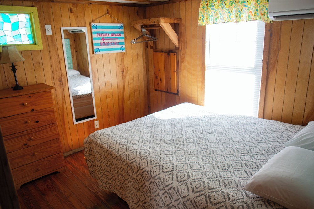 Navarre Beach Camping Resort - photo 40