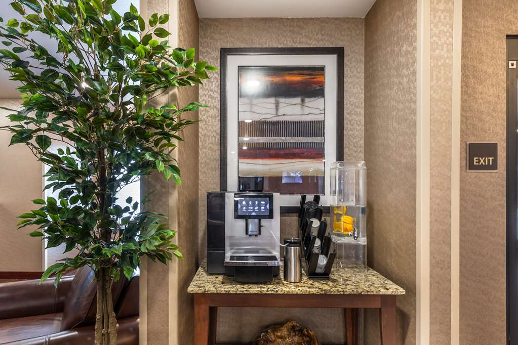 Best Western Plus Casper Inn & Suites - photo 28
