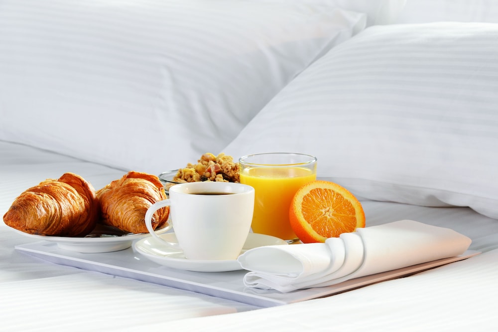 DoubleTree by Hilton Newark Penn Station - photo 42