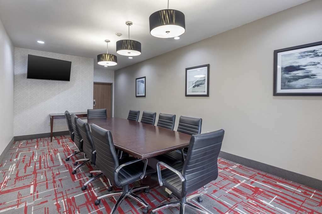 Best Western Plus Mansfield Inn & Suites - photo 50