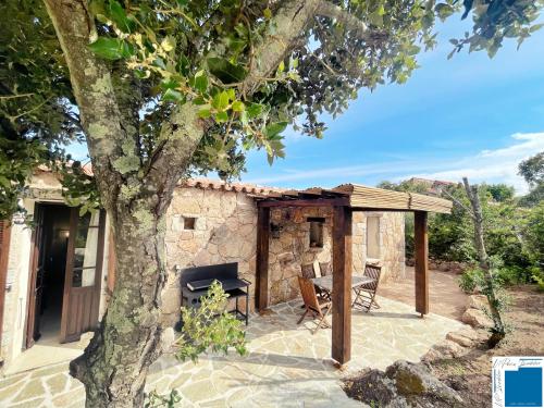 A Sérénità Bergerie Piscine Privée in Porto-Vecchio, France