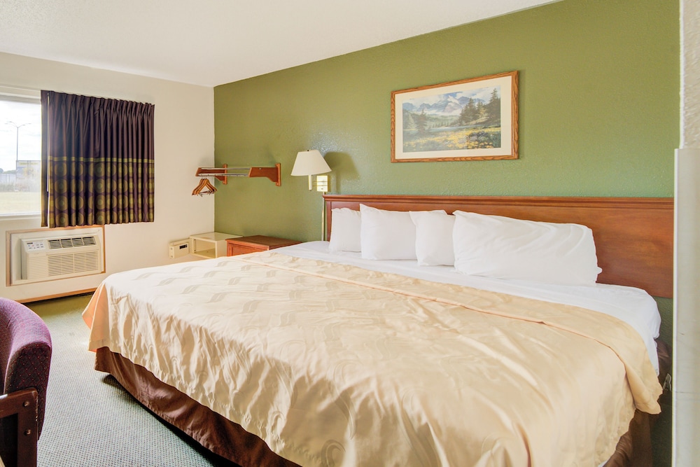 Capital O Amerihost Inn and Suites Kingdom City Hwy 54 MO - photo 22