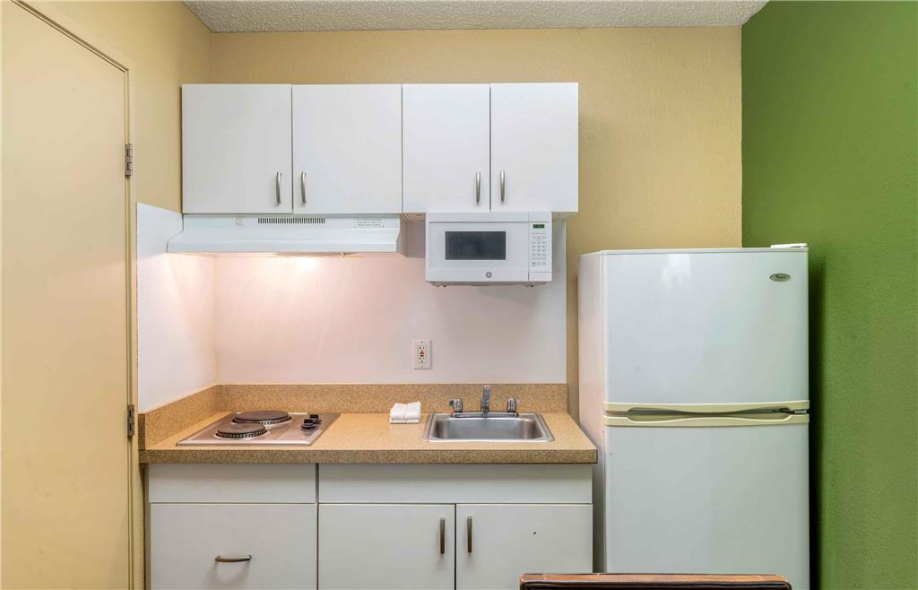 Extended Stay America Suites Portland Beaverton - photo 12
