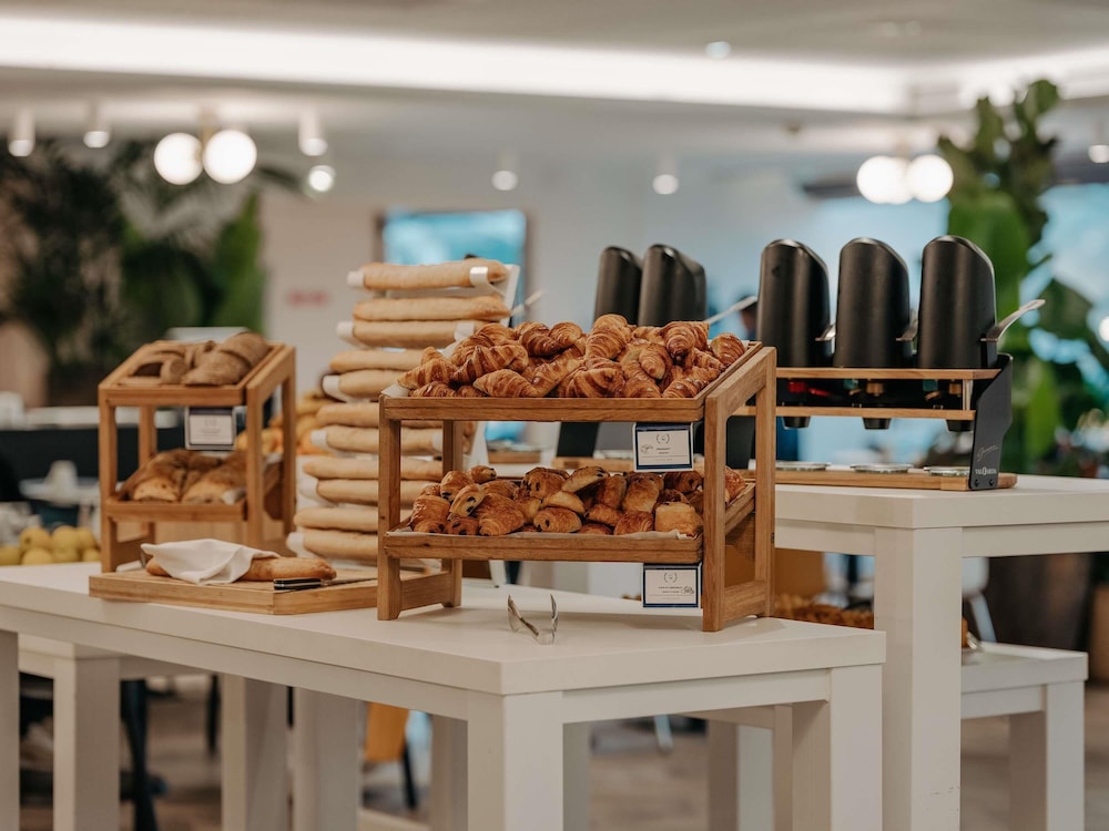 מזון ומשקאות