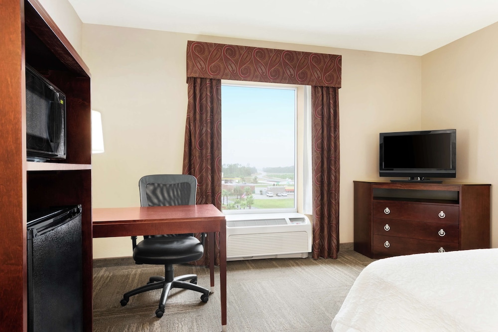 Hampton Inn & Suites Brunswick - photo 15