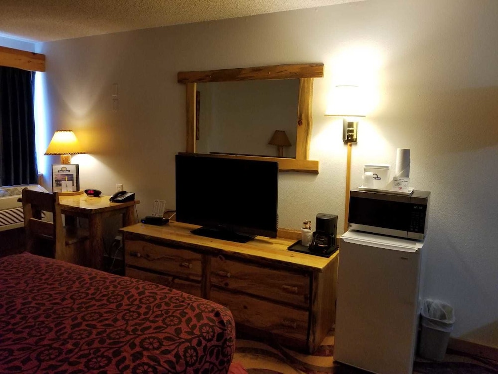 Days Inn by Wyndham Sandpoint - photo 13