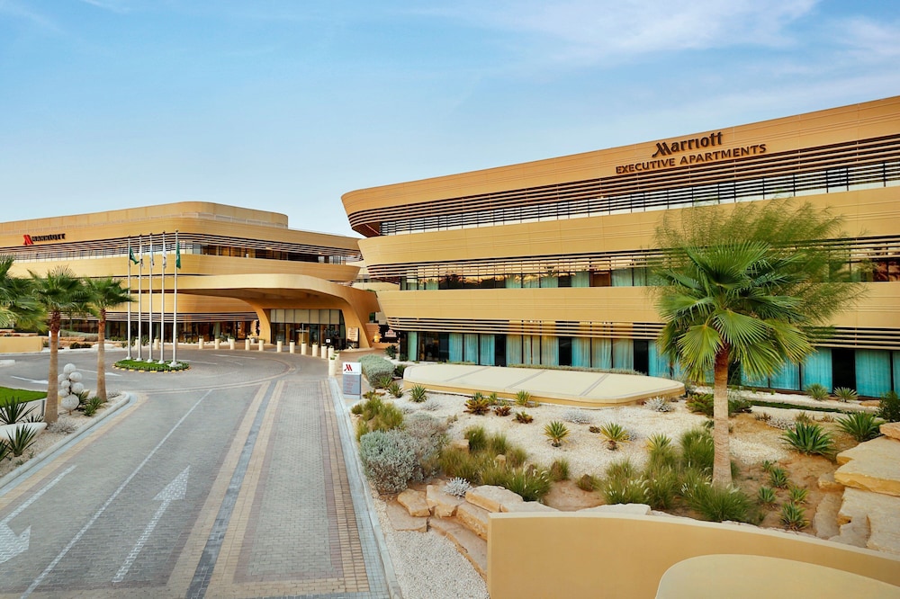Marriott Riyadh Diplomatic Quarter - carbon neutral hotel in Riyadh