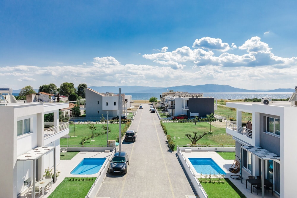 Thalassa & Thalassa Prive Residential Complexes — 4-Star Luxury Hotel in Kavala, Greece