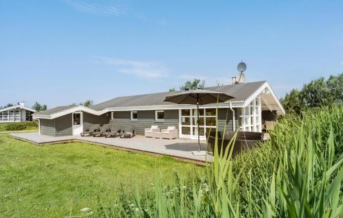 Stunning Home In Ringkøbing With Sauna — 4-Star Luxury Hotel in Ringkobing, Denmark