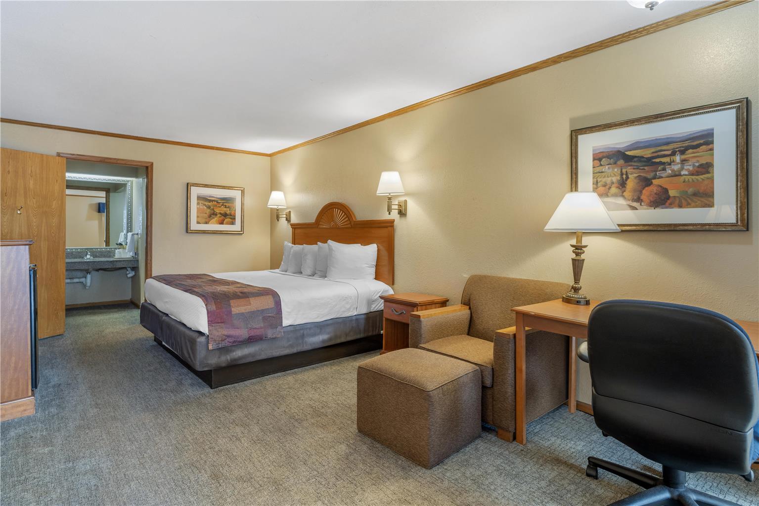 SureStay by Best Western Kansas City Country Inn North - photo 12