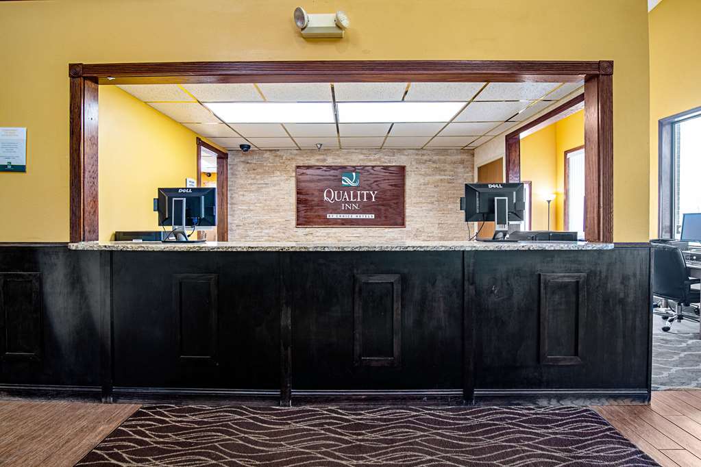 Quality Inn Aberdeen - photo 3