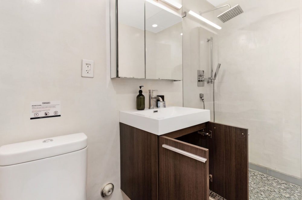 Roami at 250 Collins - photo 113