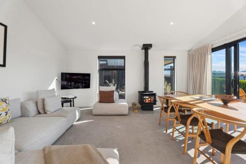 Mountain View Wanaka Retreat in Wanaka, New Zealand