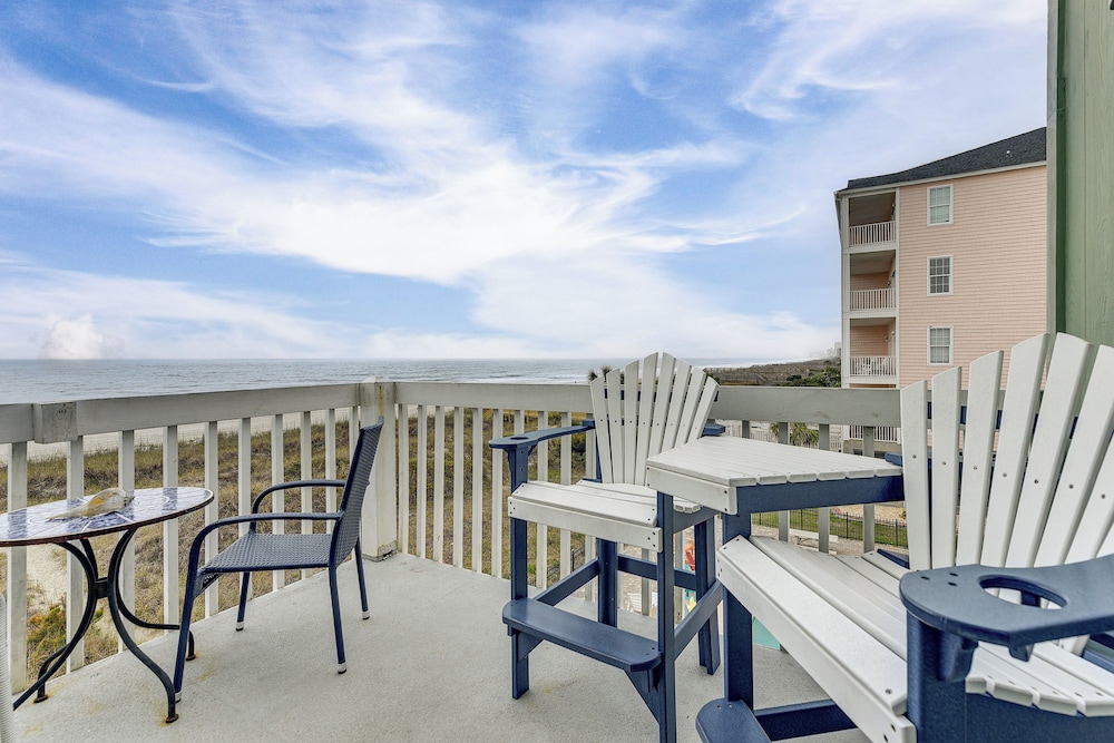 Walk To Beach Sunny Seaside Condo with View — 4-Star Luxury Hotel in North Myrtle Beach, United States