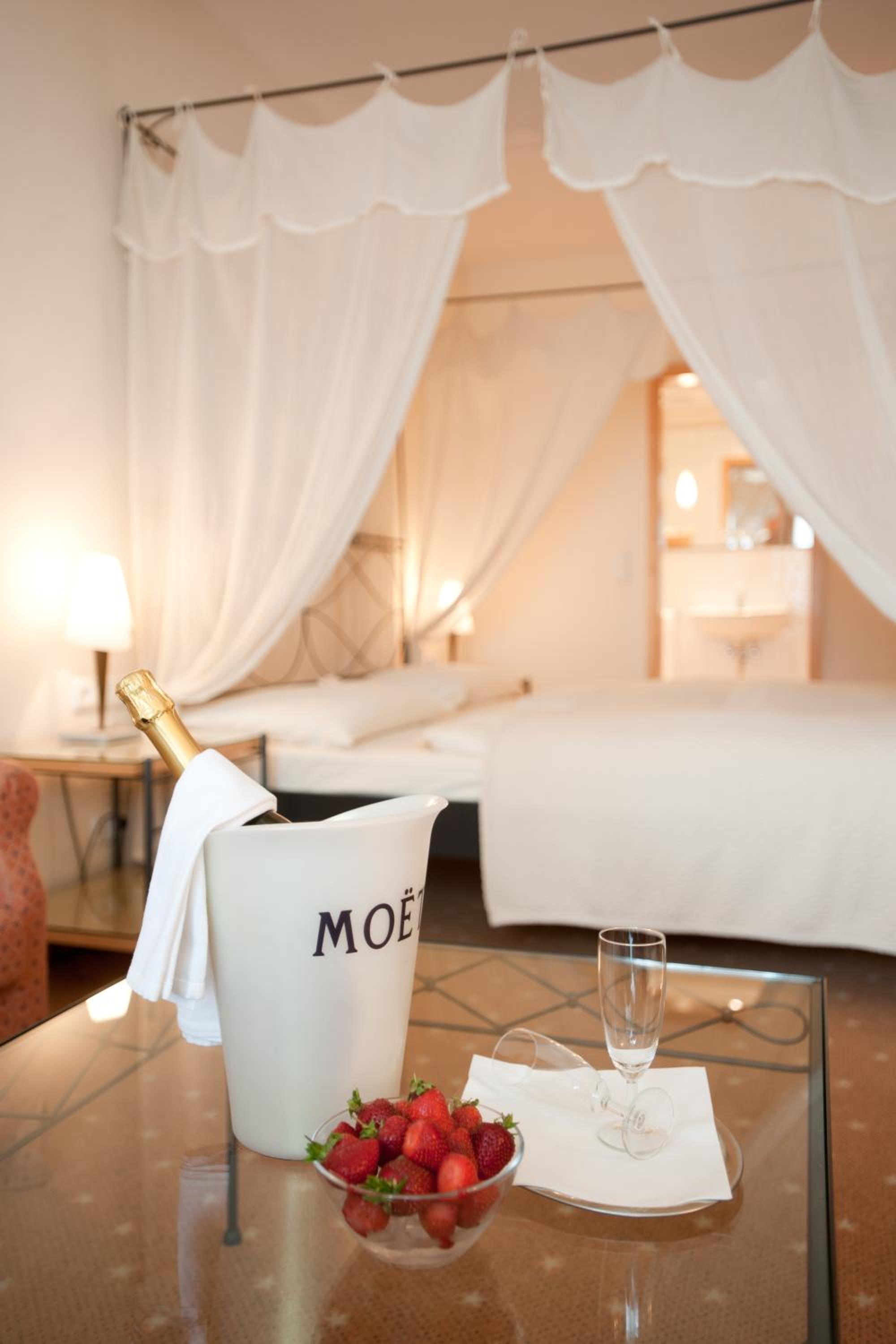 Hotel Barbarossa — Ratingen