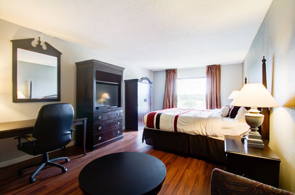 Olive Tree Hotel and Banquet Halls - photo 12