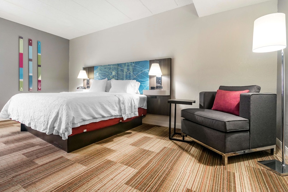 Hampton Inn Richmond - photo 15