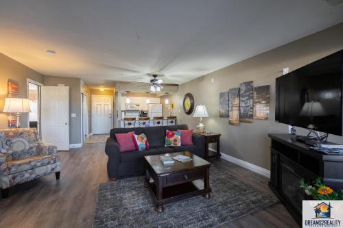 2Br Walk In Condo Near The 76 Strip Pool Free Tickets Included Clc 6 — 4-Star Luxury Hotel in Branson, United States