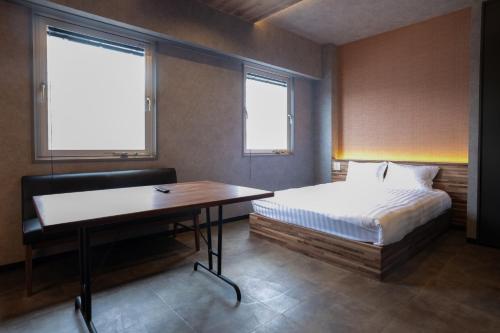Pin Pon Hotel Cabin Tokuyama Ekimae Vacation Stay 86387v — Shunan